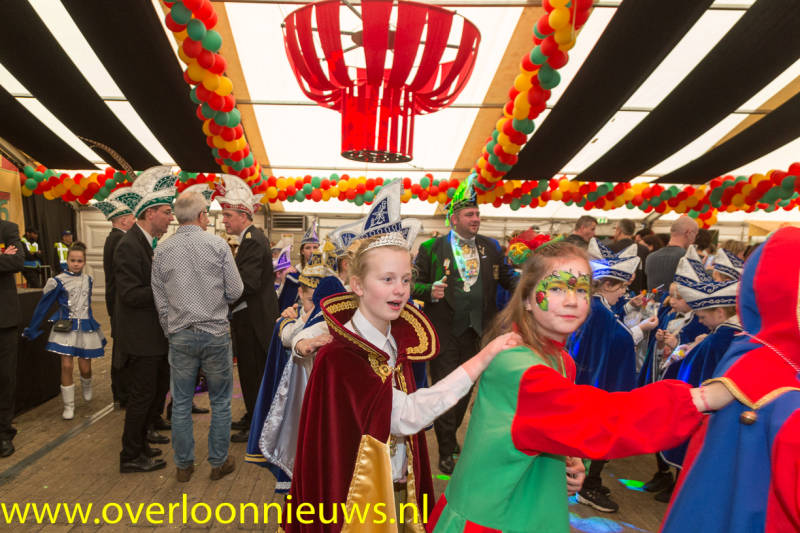 sleuteloverdrachtJeugdcarnavalDeHuibuuke19-01-2020--57.jpg