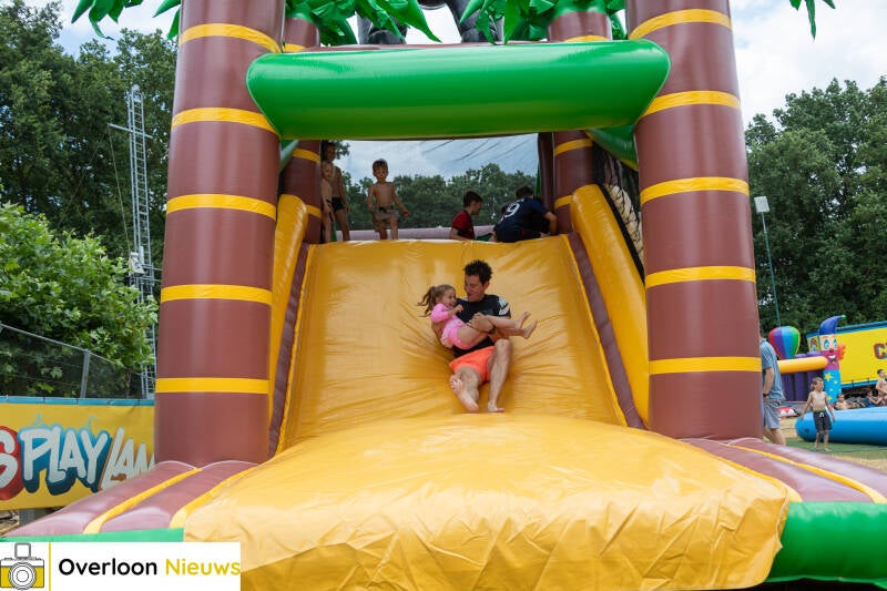 springen-klimmen-en-glijden_-kinderen-beleven-volop-plezier-bij-kidsplayland-25-07-2026-10-standard.jpg