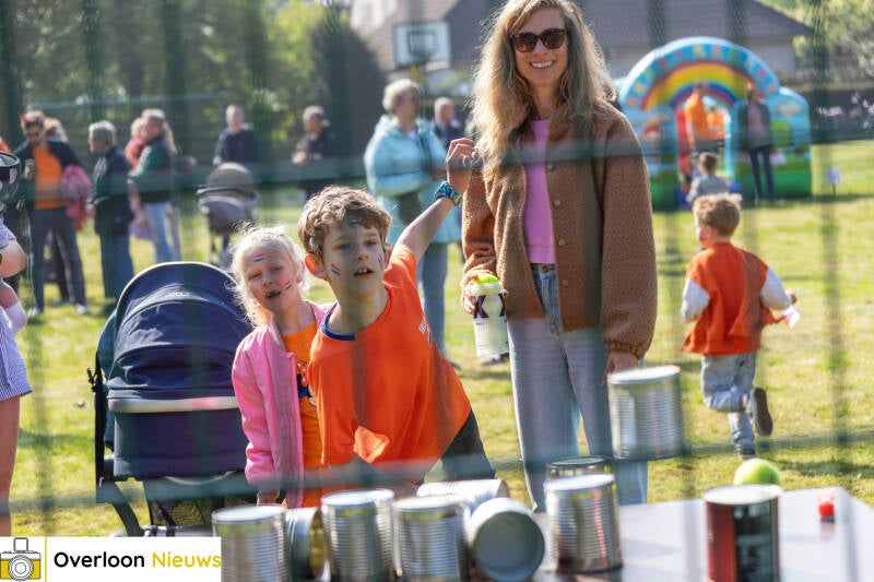 stichting-oranjefeesten-overloon-kijkt-terug-op-geslaagde-koningsdag-26-04-2025-43-standard.jpg
