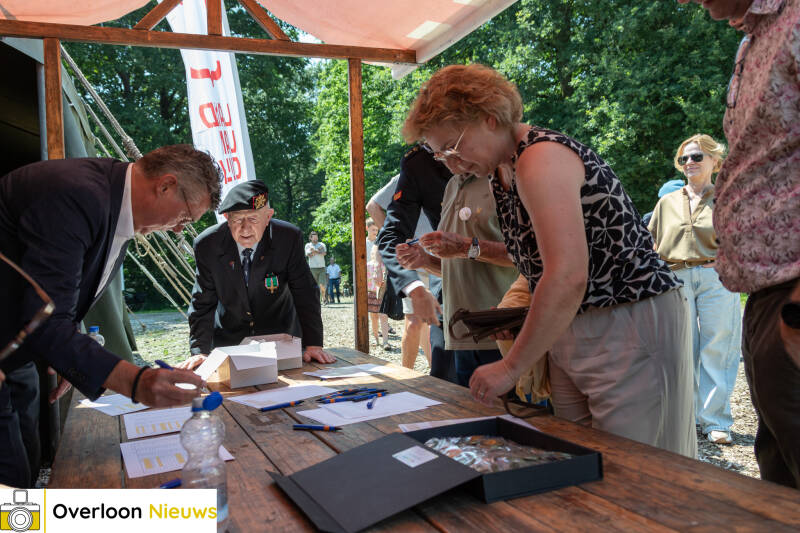 veteranen-uit-land-van-cuijk-komen-bijeen-tijdens-veteranendag-in-overloon-20-06-2026-01-standard.jpg