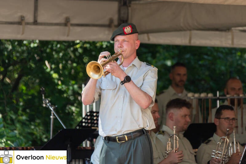 veteranen-uit-land-van-cuijk-komen-bijeen-tijdens-veteranendag-in-overloon-20-06-2026-33-standard.jpg