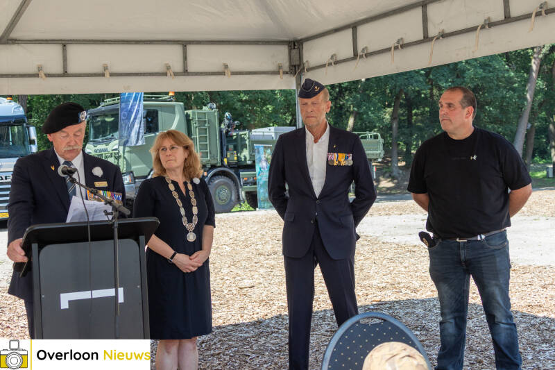 veteranen-uit-land-van-cuijk-komen-bijeen-tijdens-veteranendag-in-overloon-20-06-2026-37-standard.jpg