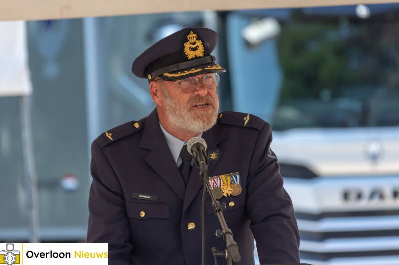 veteranen-uit-land-van-cuijk-komen-bijeen-tijdens-veteranendag-in-overloon-20-06-2026-48-standard.jpg