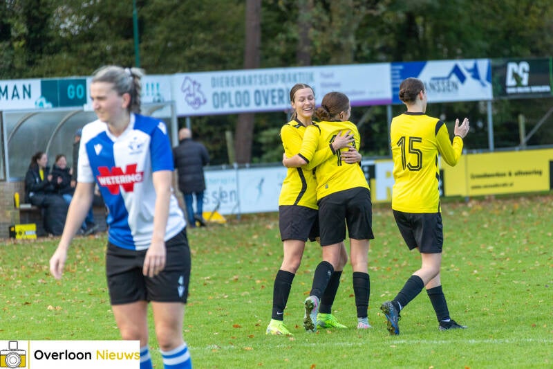 vrouwen-sss-18-boeken-overtuigende-overwinning-tegen-hvch-26-10-2025-35-standard.jpg