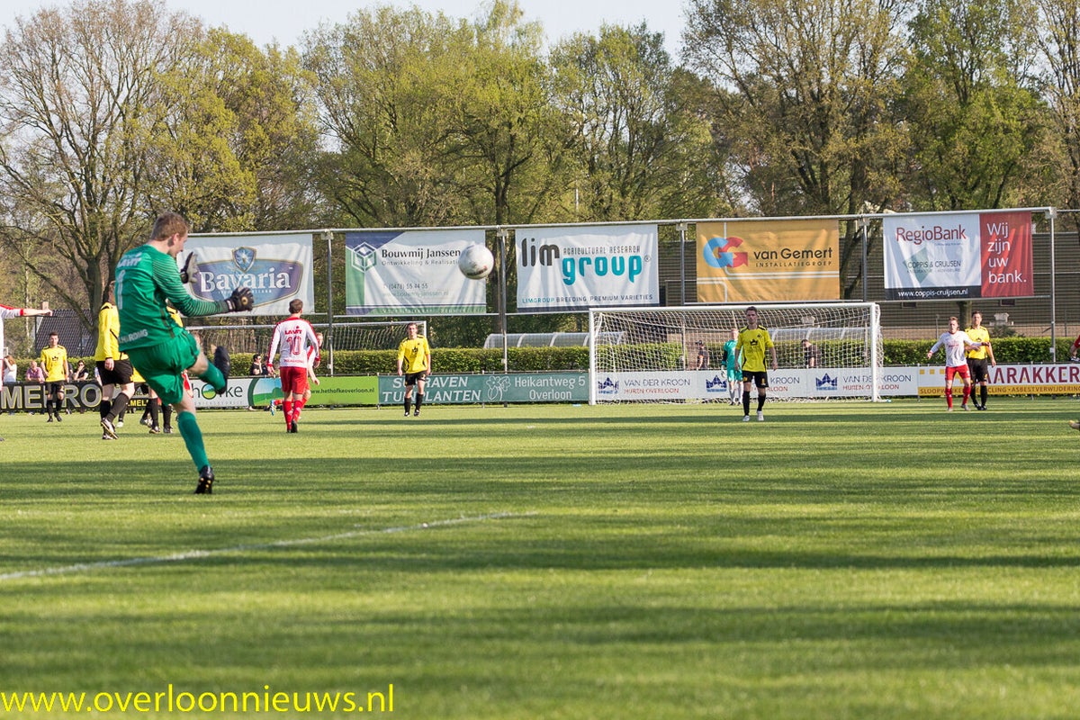 De bal gaat weer rollen