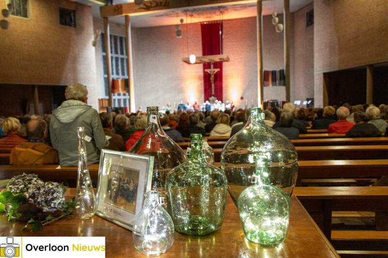 zanggroep-palet-viert-25-jarig-jubileum-met-concert-palet-kleurt-zilver-10-10-2026-33-standard-9ely4q.jpg