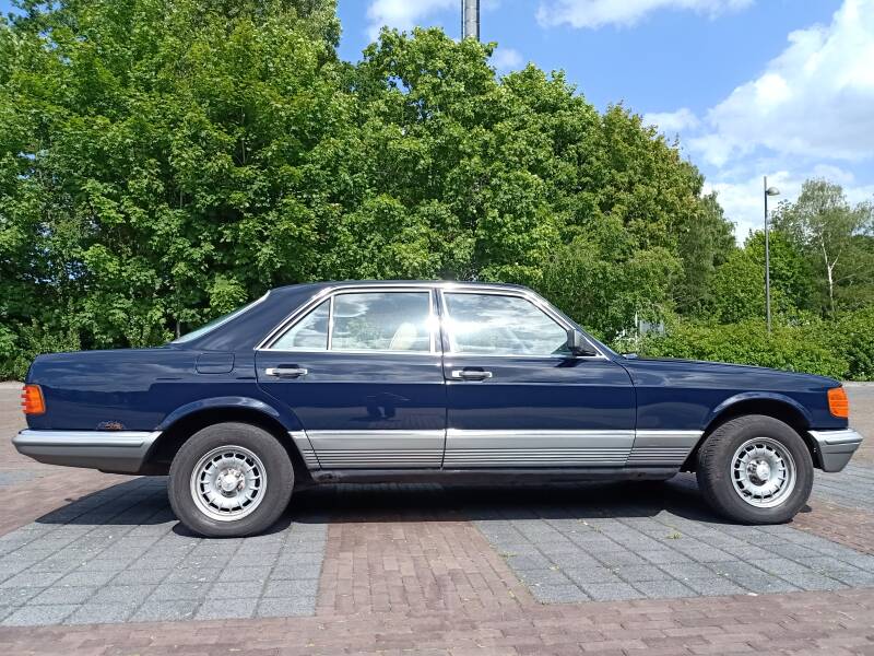 W126 blauw 1983