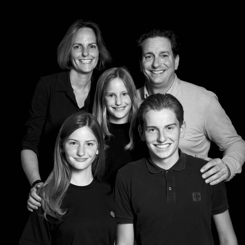 Fotograaf Deurne Johan Bouwmans Fotografie betaalbaar en vooral leuk. Gezinsfotografie, kinderfotograaf, gezinsfotograaf, Deurne, familiefotograaf, fotograaf voor gezin, gezinsportretten. Fotostudio Deurne, fotograaf Deurne, betaalbaar, kinderportret