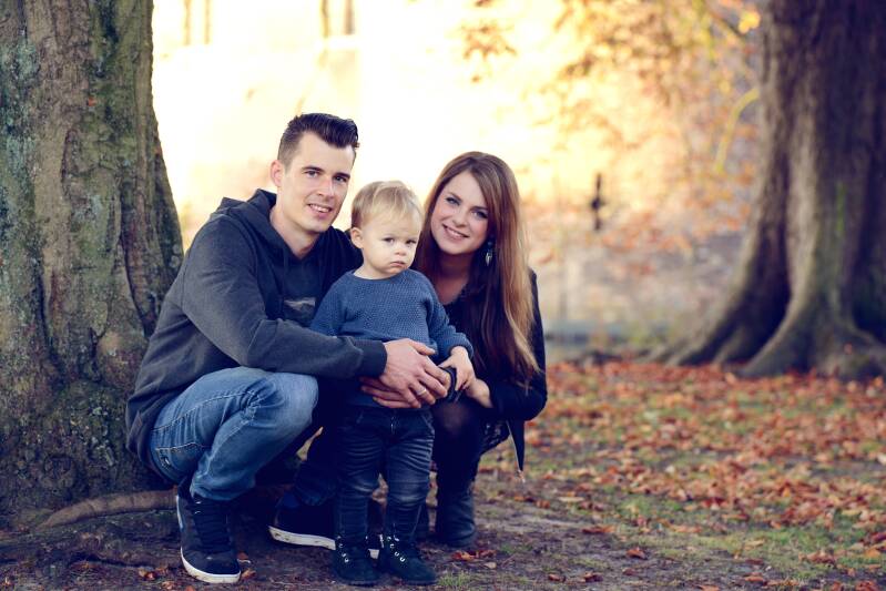 Fotograaf Deurne Johan Bouwmans Fotografie betaalbaar en vooral leuk. Gezinsfotografie, kinderfotograaf, gezinsfotograaf, Deurne, familiefotograaf, fotograaf voor gezin, gezinsportretten. Fotostudio Deurne, fotograaf Deurne, betaalbaar, kinderportret