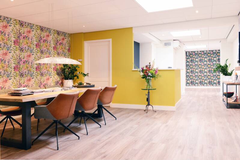 Bedrijf in Beeld door Johan Bouwmans Fotografie uit Deurne. Uw zakelijke portret gemaakt in mijn studio of buiten op een prachtige locatie. Uw bedrijf gefotografeerd door Johan Bouwmans Fotografie uit Deurne Fotografie Deurne Helmond Asten Someren Venray.