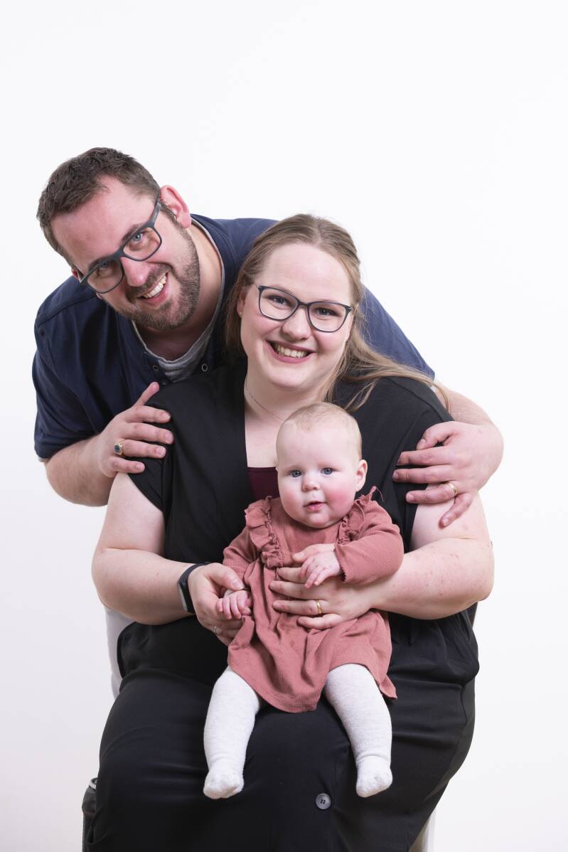 Fotograaf Deurne Johan Bouwmans Fotografie betaalbaar en vooral leuk. Gezinsfotografie, kinderfotograaf, gezinsfotograaf, Deurne, familiefotograaf, fotograaf voor gezin, gezinsportretten. Fotostudio Deurne, fotograaf Deurne, betaalbaar, kinderportret