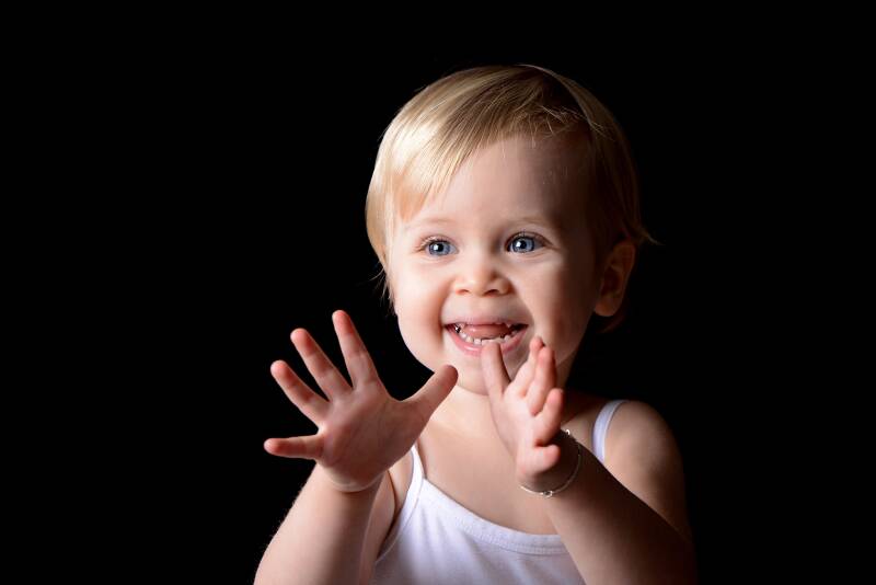 Johan Bouwmans uit Deurne is een kinderfotograaf, gespecialiseerd in kinderen en gezinnen. Fotoshoot vinden plaats op locaties rondom Deurne, Venray, Helmond en Horst. Maar ook in mijn fotostudio in Deurne