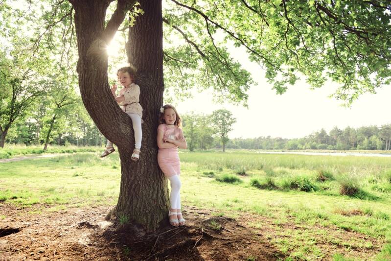 Kinderfotograaf Johan Bouwmans Fotografie, fotograaf in Deurne en omstreken. Minishoots.nl by Johan Bouwmans Fotografie is gespecialiseerd in MiniShoots. Ideaal voor kinderfotografie en gezinsfotografie. Een MiniShoot van 30 minuten is vaak voldoende om e