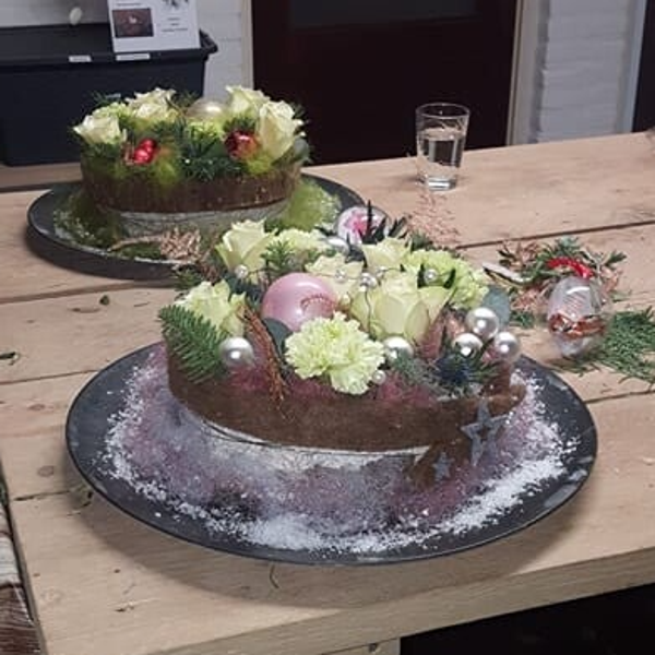 Bloemstuk 1 Kerst Taart