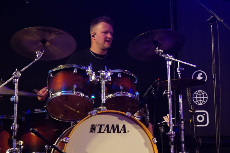 dsc05445-standard.jpg