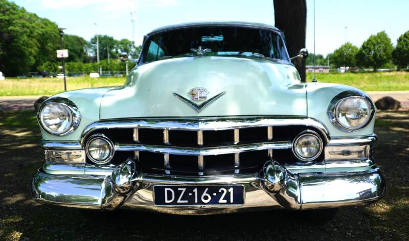 CADILLAC COUPE DE VILLE, uit februari 1952