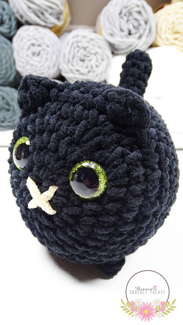 LOAF CAT met handbeschilderde glitterogen