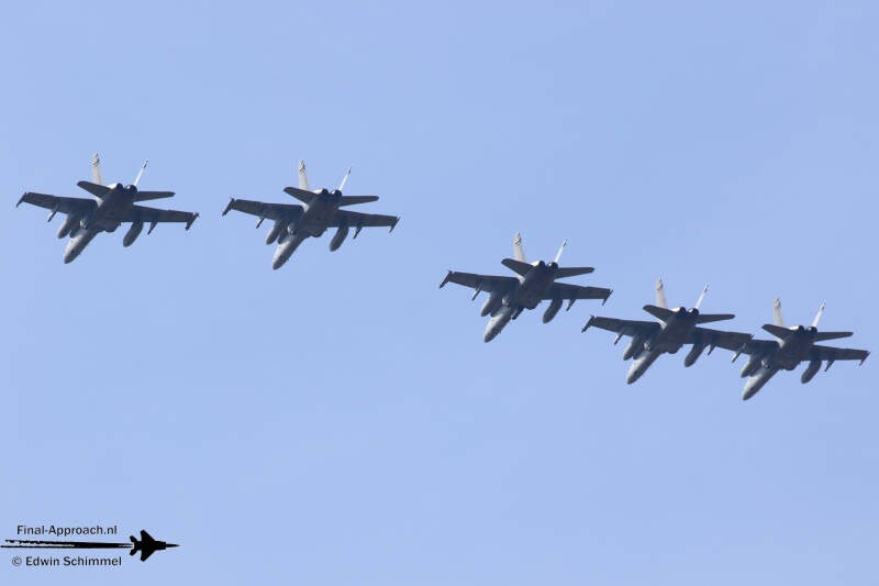 04-standard-z0p8xs.jpg