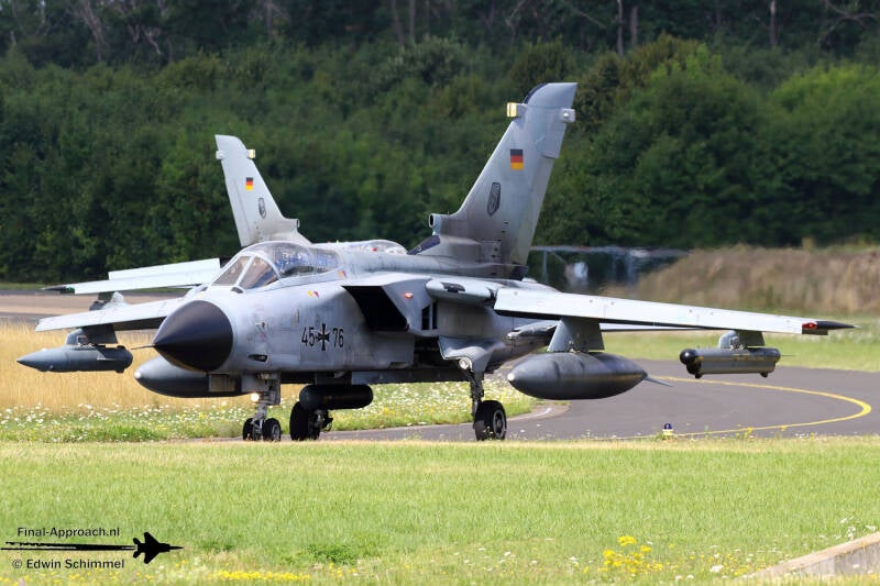 22-standard-j4uixd.jpg