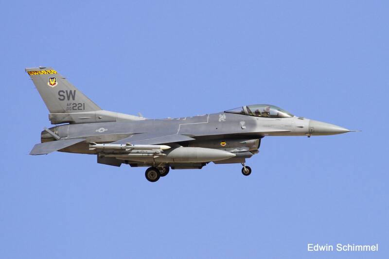 3F16C.jpg