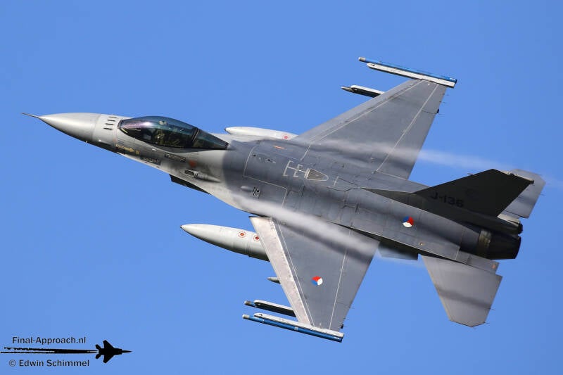 f-16am-23.jpg
