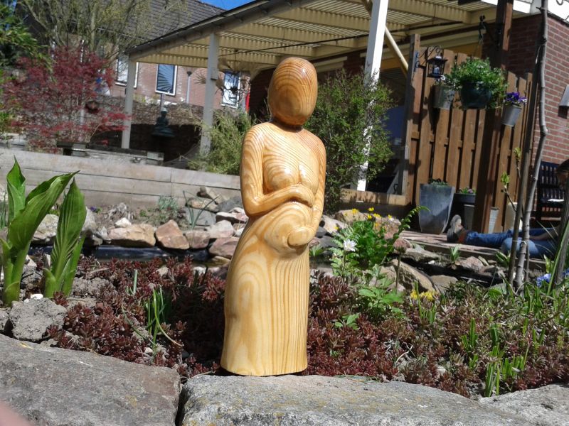 female pregnant sculpture, vrouwbeeld