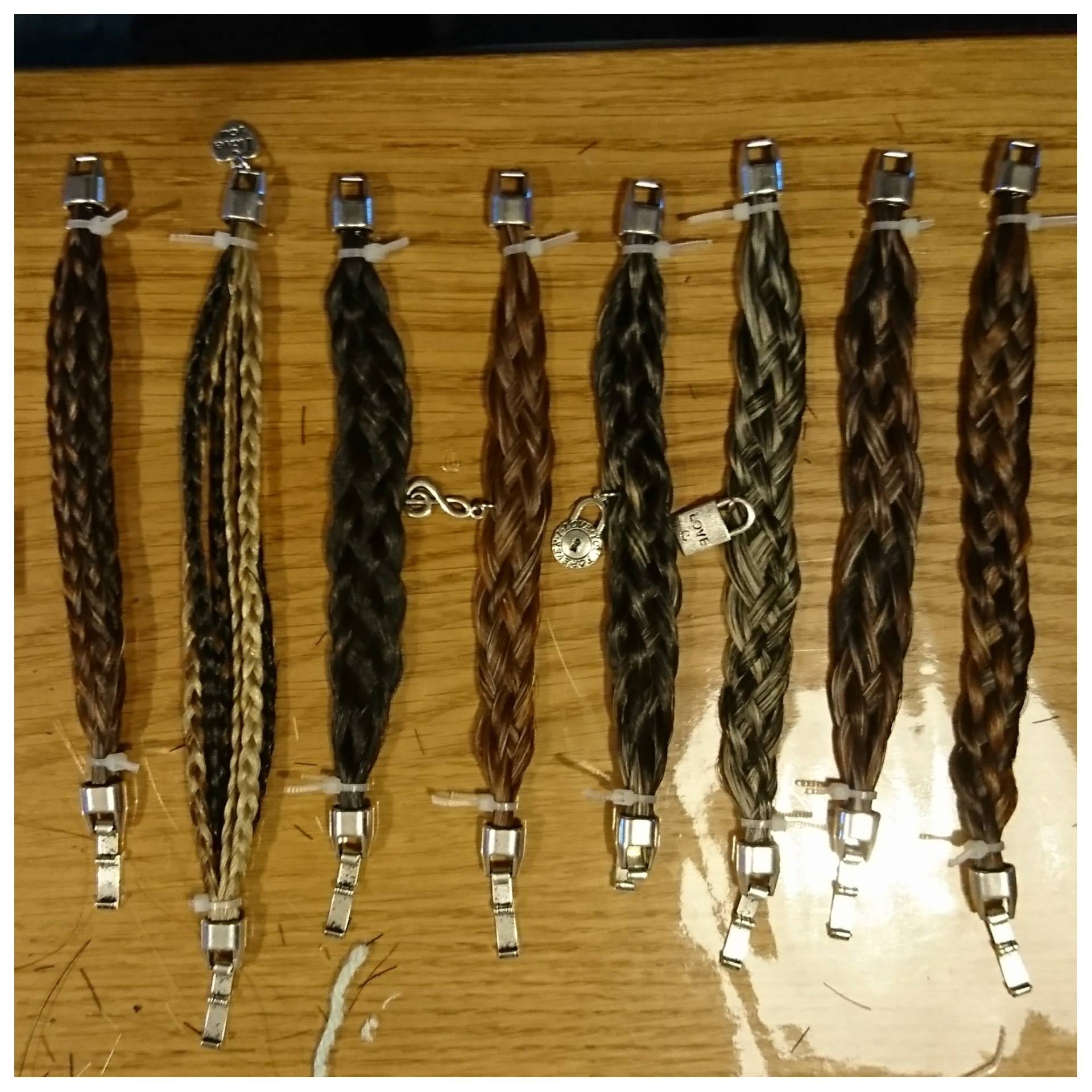 Vorige week een workshop gegeven tijdens een kinder feestje! Ze zijn allemaal super leuk geworden met alle gekozen kleurtjes! Dus nog geen leuk idee voor een kinder feestje? Neem dan snel contact op voor de mogelijkheden!