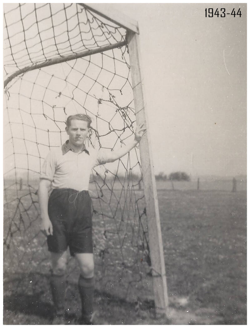 1943-442.jpg