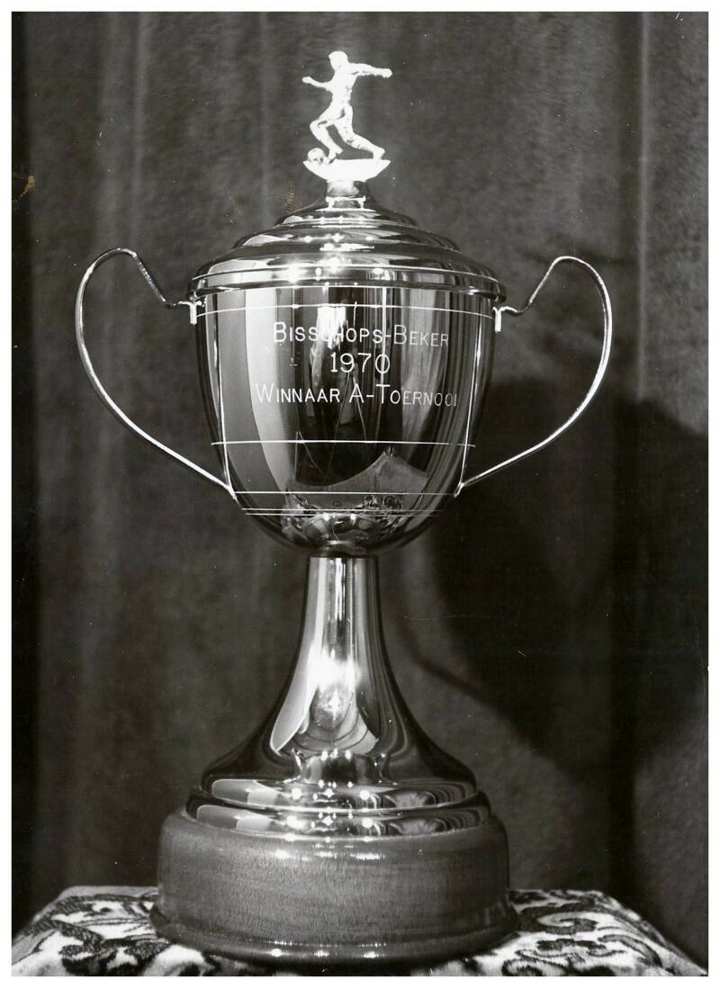 Bisschopbeker90.jpg