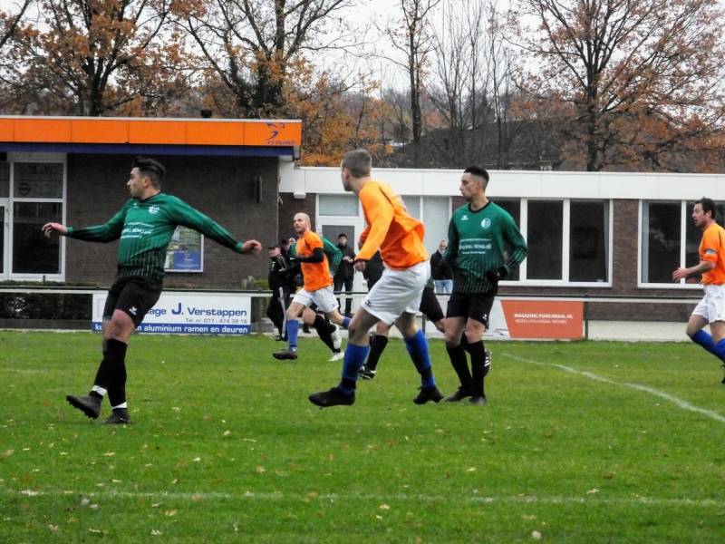 S0100323.jpg