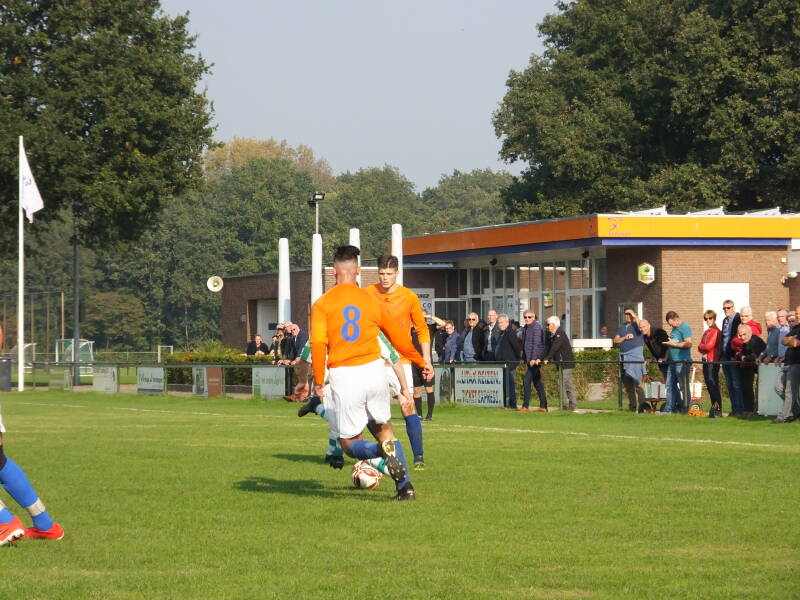S0404750JPG.jpg