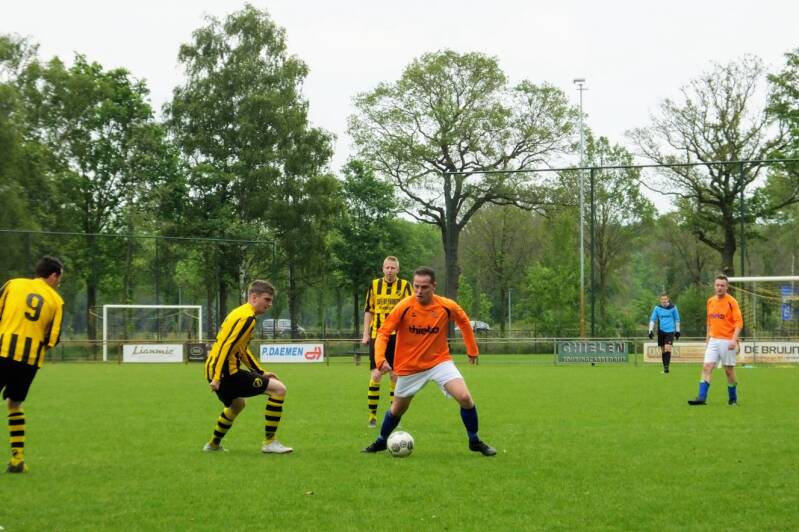 S0457699.jpg