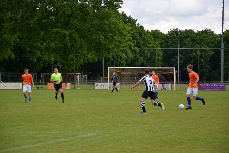 dsc_1221-standard.jpg