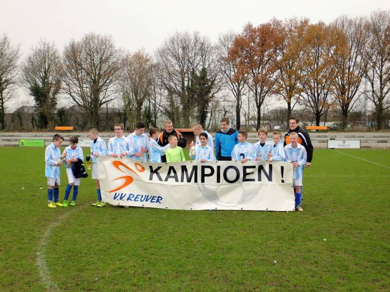reuver-c3-kampioen-74-standard.jpg