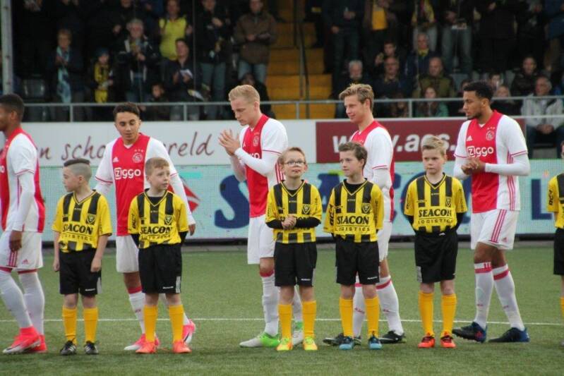 reuver-jeugd-bij-vvv-ajax-25-standard.jpg