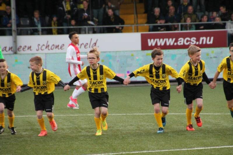 reuver-jeugd-bij-vvv-ajax-27-standard.jpg