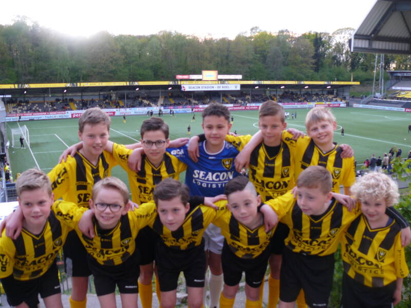 reuver-jeugd-bij-vvv-ajax-38-standard.jpg