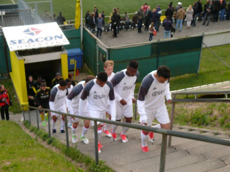 reuver-jeugd-bij-vvv-ajax-56-standard.jpg