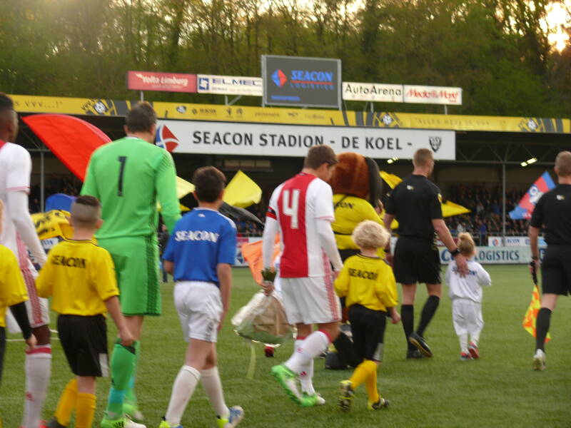 reuver-jeugd-bij-vvv-ajax-71-standard.jpg