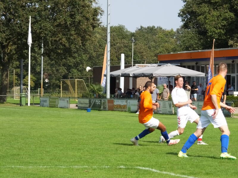 s0133145jpg-1.jpg
