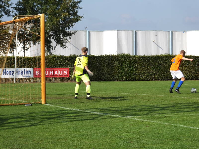 s0258781jpg-1.jpg