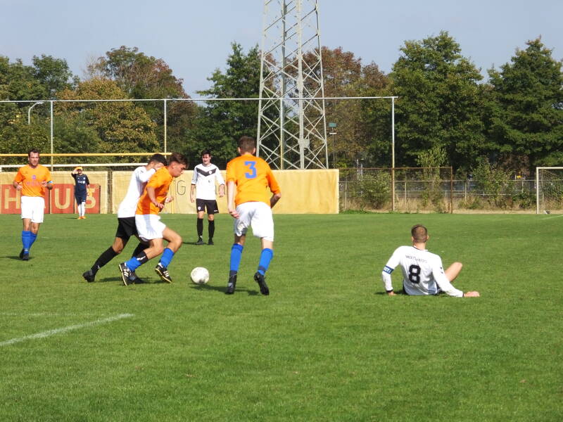 s0298799jpg-1.jpg