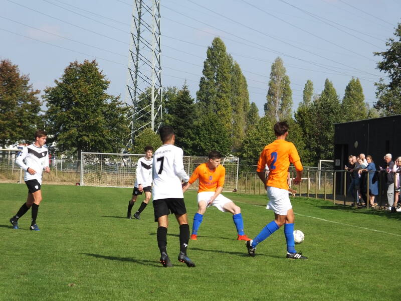 s0308802jpg-1.jpg