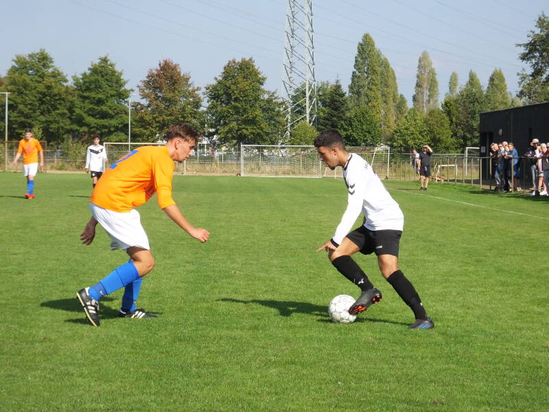 s0348813jpg-1.jpg
