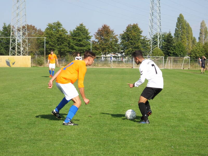 s0348814jpg-1.jpg