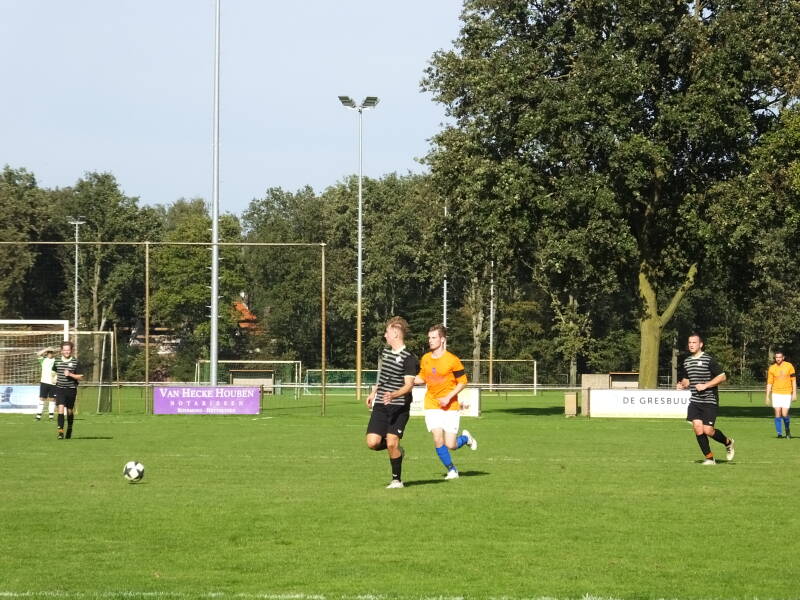 s0403673jpg.jpg