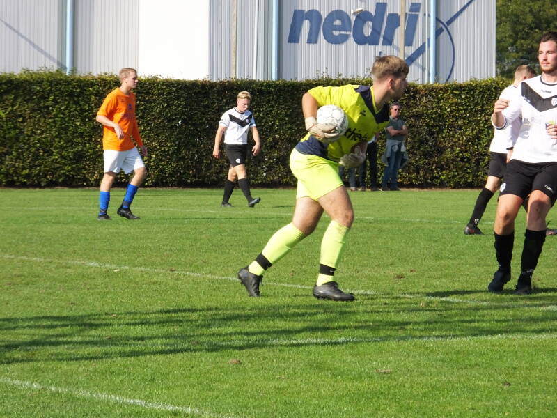 s0458856jpg-1.jpg