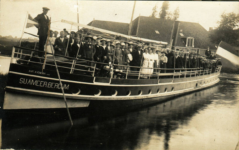 Stoomboot Sumar Kapitein A. Venema