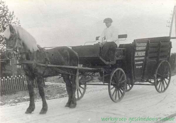 Paard en wagen van De Phoenix uit Sumar voor 1926.