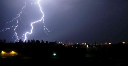 Hoe ontstaat onweer? | Onweergroep7